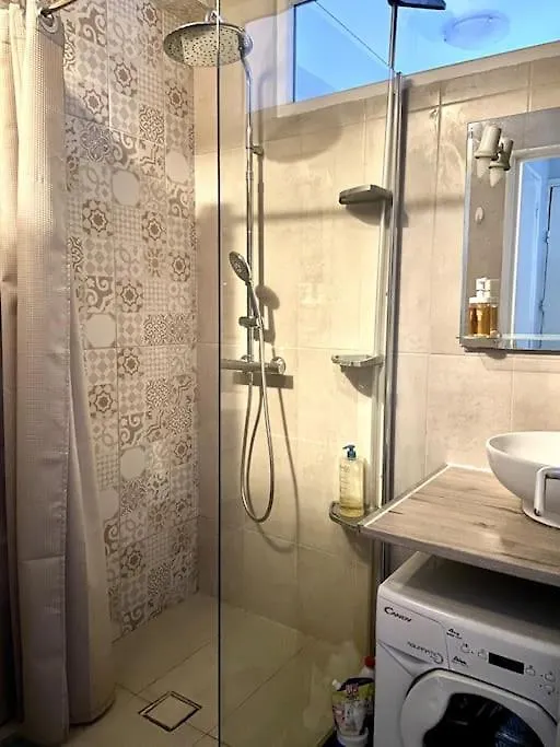 Apartment In The Heart Of Chinatown, Paris France